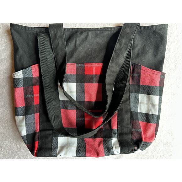 Thirty-One Retired Go To Tote CHECK MATE Red Black White Buffalo Plaid - Picture 2 of 8